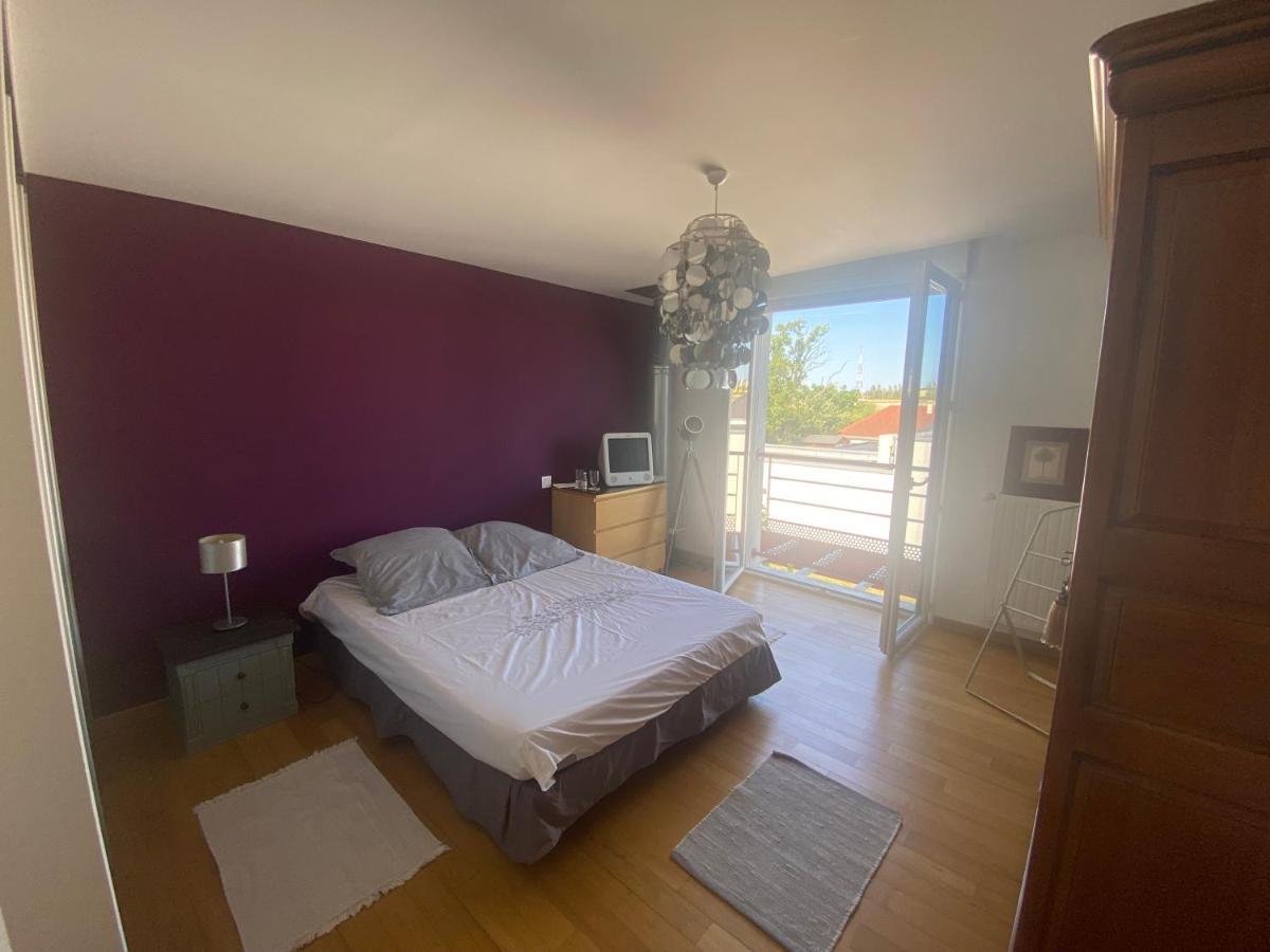 Chambre Avec Salle De Bain Privee Dans Maison Бурж Экстерьер фото